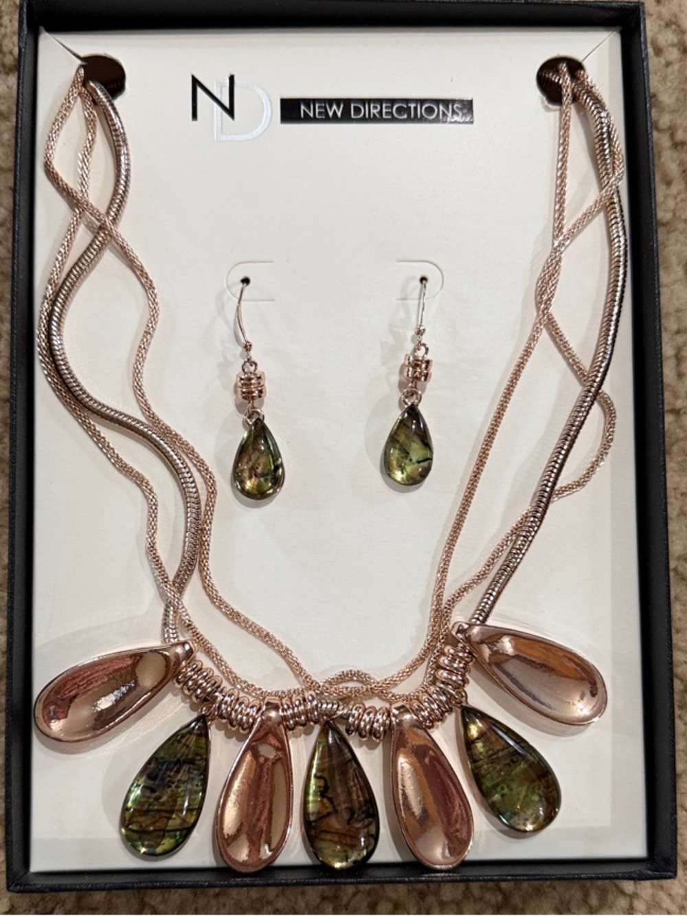 New Directions Rose Gold and Green Teardrop Necklace & Earring Set